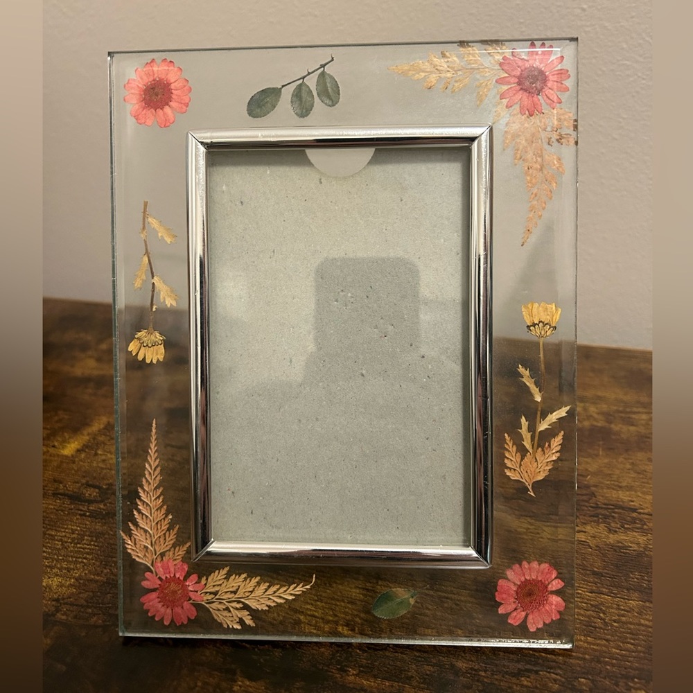 Dried Floral Picture Frame